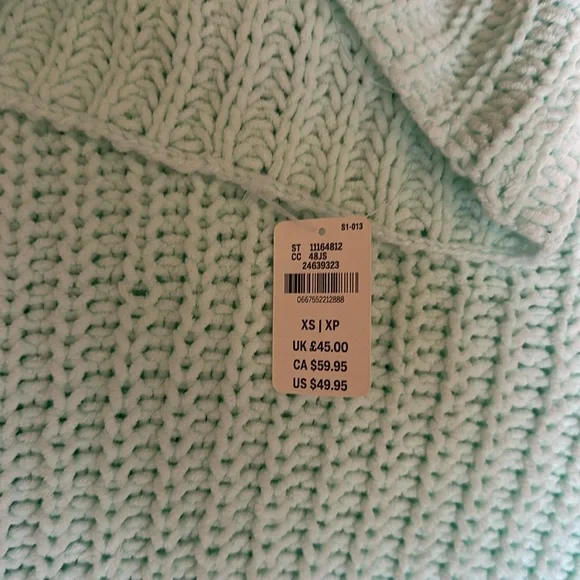 NWT Victoria Secret PINK sweater, size XS - Picture 2 of 5